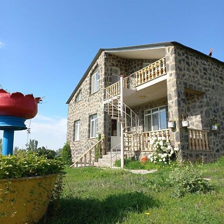 Guest House Arevik Artsvakar Екстериор снимка